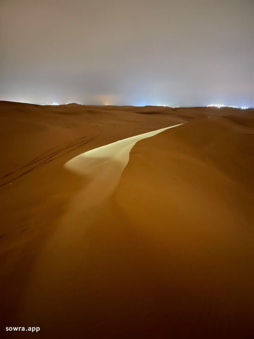 جمال الصحراء تحت ضوء القمر — الثمامة، الرياض، منطقة الرياض